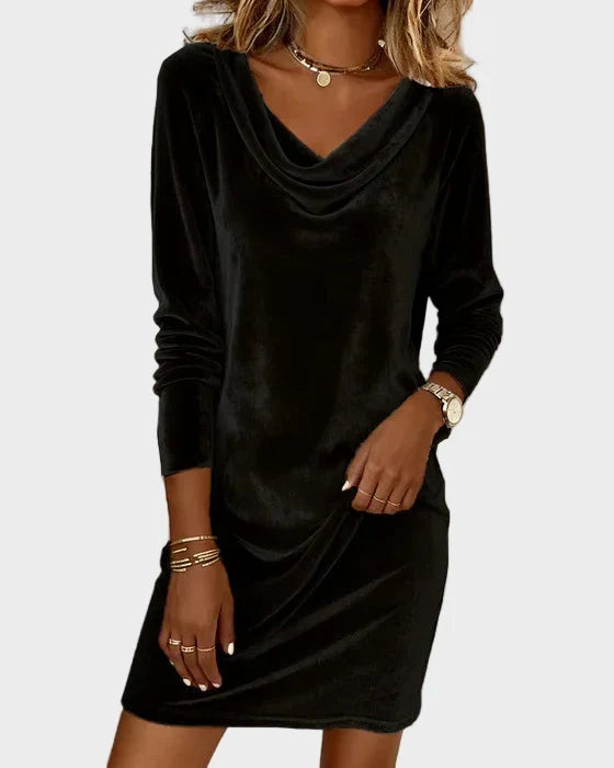 Freya - Loose Velvet Dress