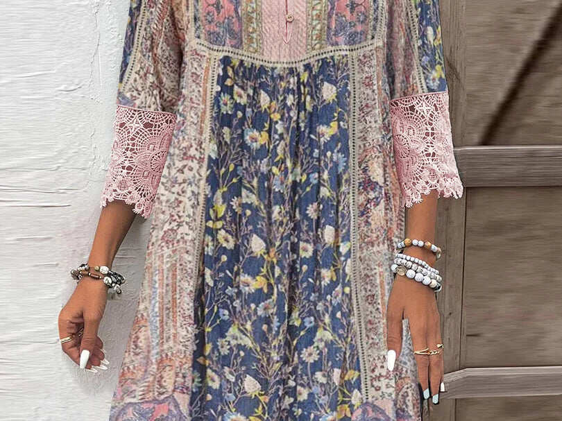 SVEA | Boho-Chic Gemustertes Kleid
