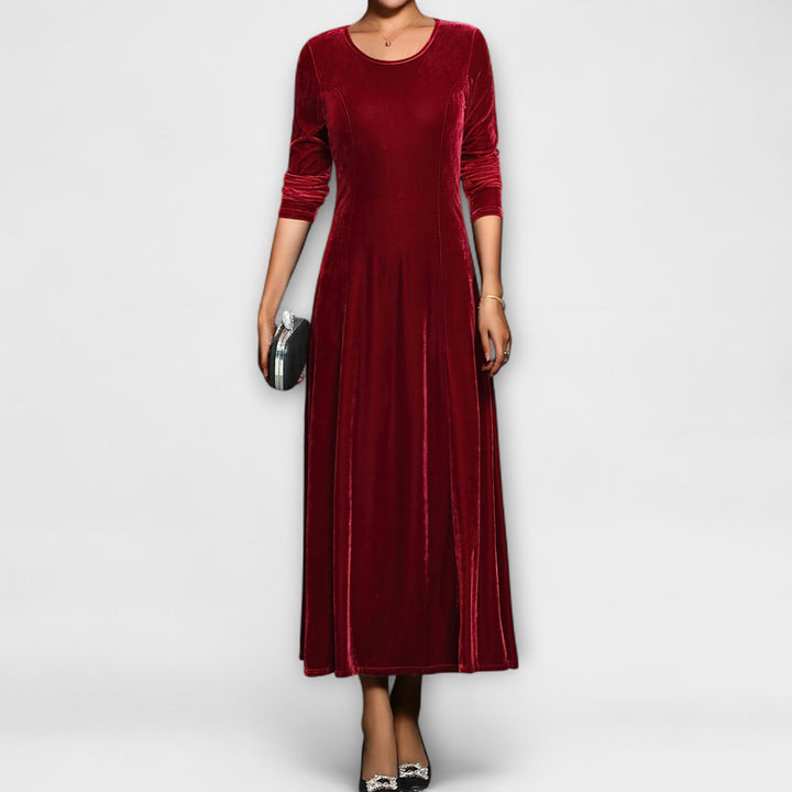 SVEA | Weiches Samtkleid