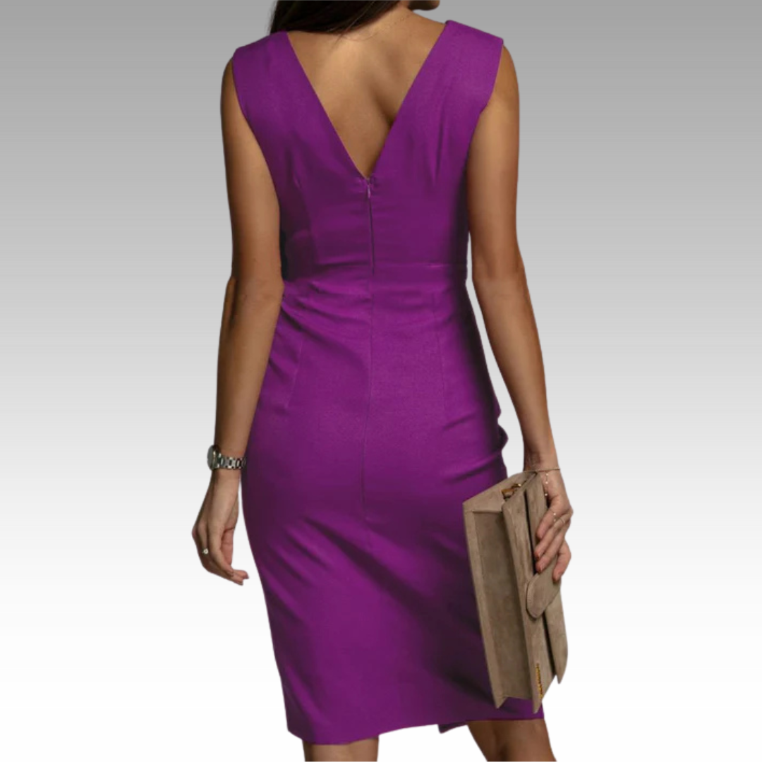 SVEA | Elegantes Figurbetontes Kleid mit V-Ausschnitt und Schlitz