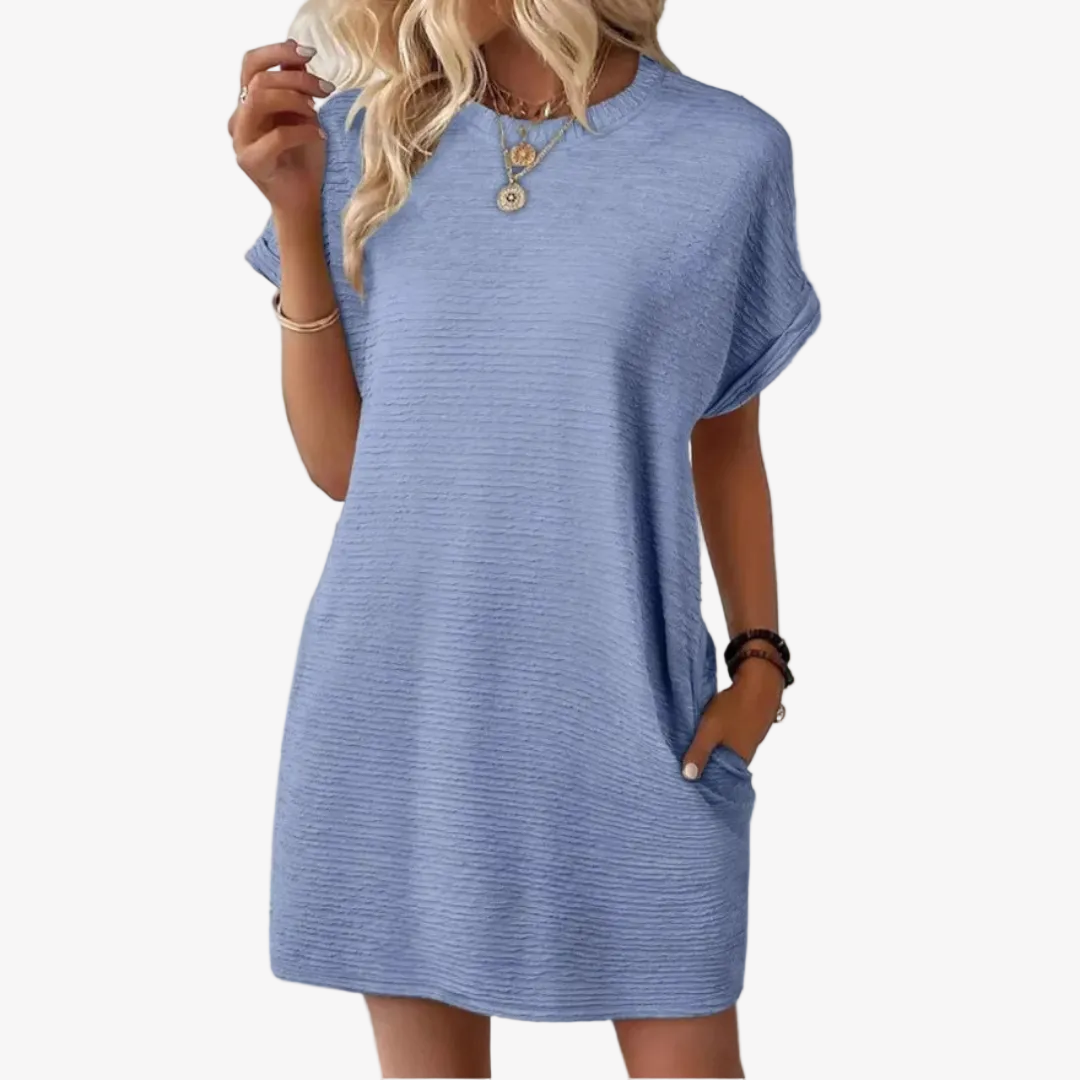 SVEA | Minimalistisches Sommerkleid mit Rundhalsausschnitt
