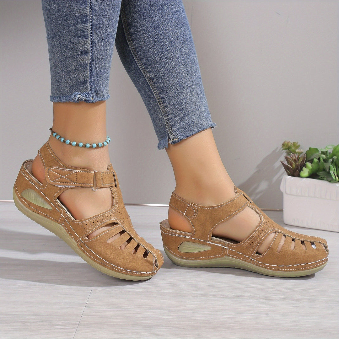 Leni – Comfort Sandals with Gentle Elevation