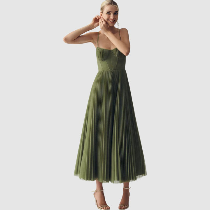 Adele - Modern Elegance with Exposed Back