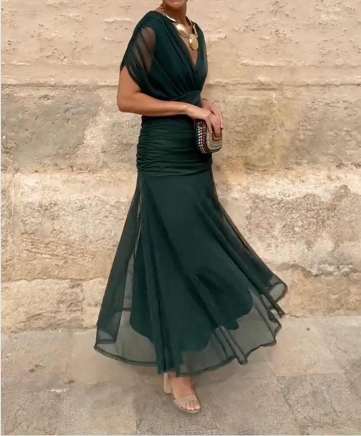 SVEA | Elegantes Maxikleid für festliche Anlässe mit V-Ausschnitt