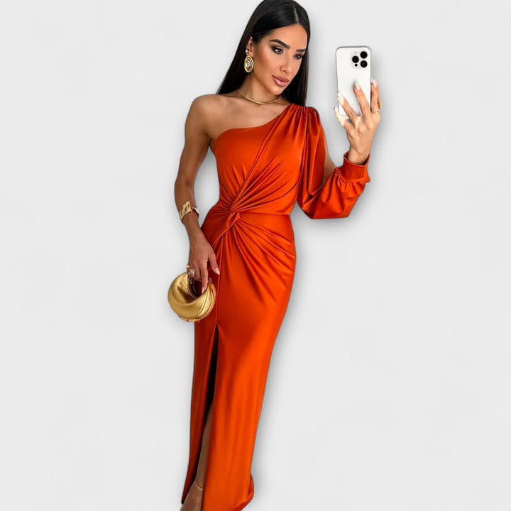 Julie - Elegant dress with sophistication