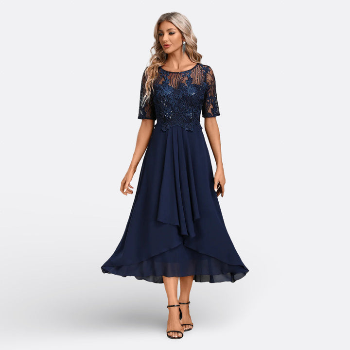 Mariana - Lace Dress with Short Sleeves