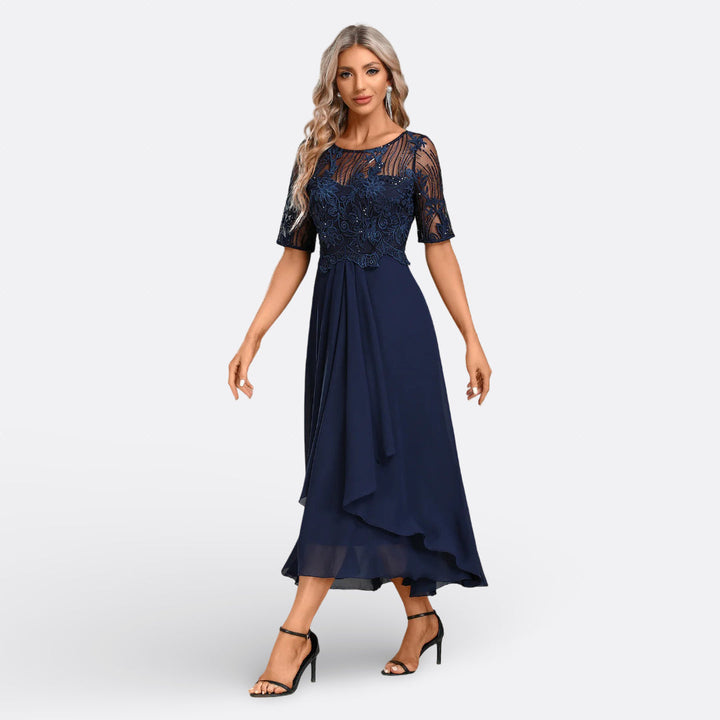 Mariana - Lace Dress with Short Sleeves