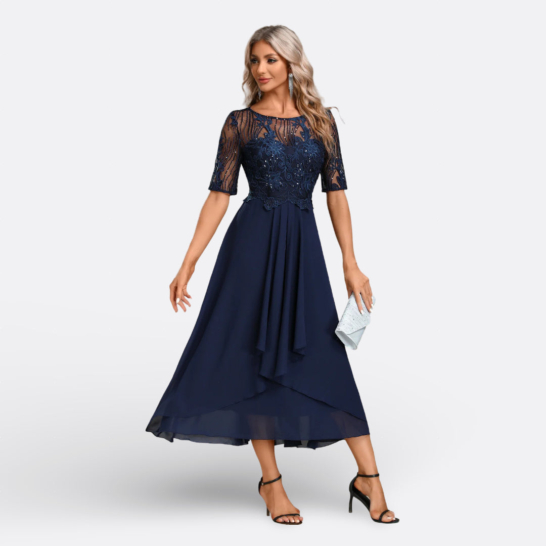 Mariana - Lace Dress with Short Sleeves