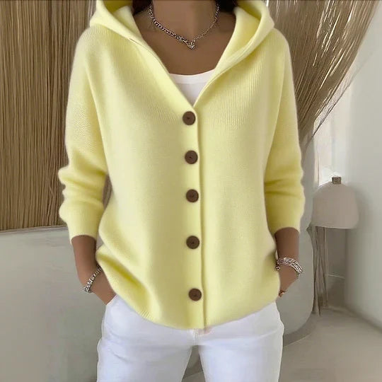SVEA | Teri Strickjacke mit Kapuze und Knöpfen
