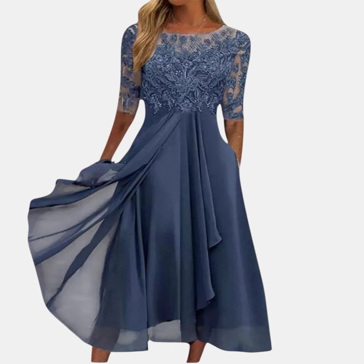 Sophia – Lace Elegance Dress