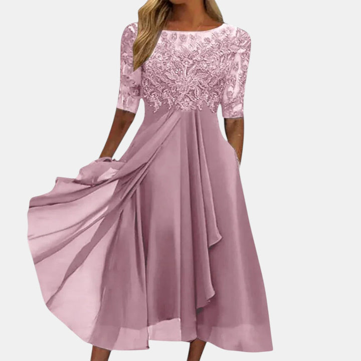 Sophia – Lace Elegance Dress