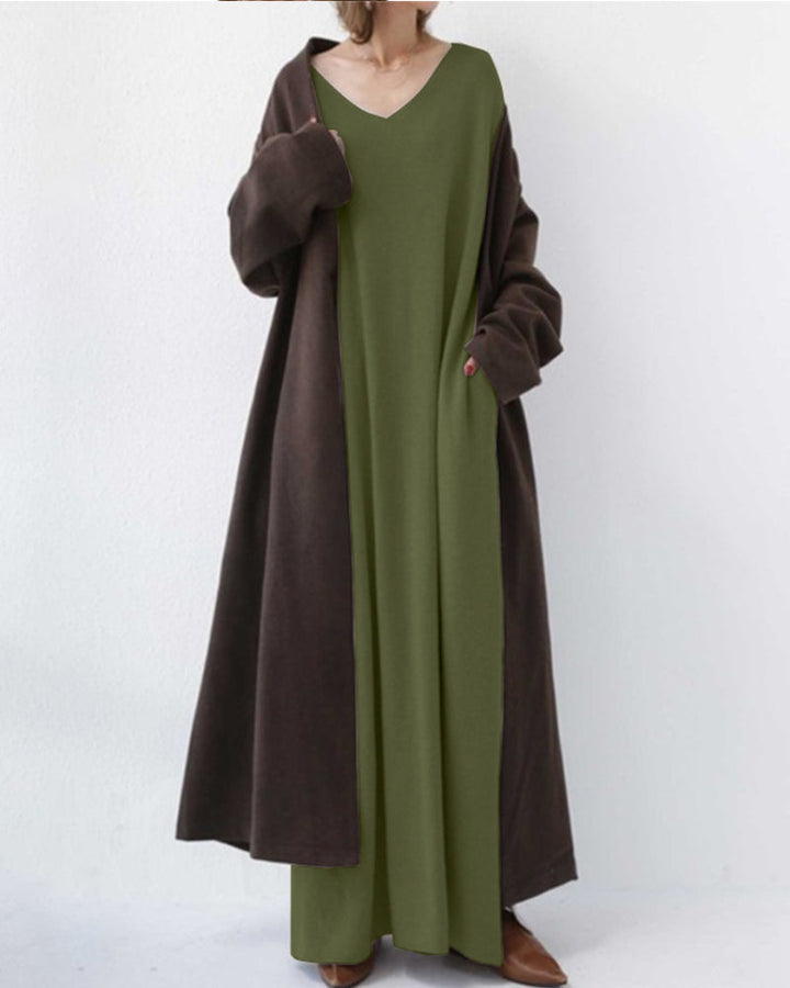 SVEA | Modisches Kleid mit langen Ärmeln und V-Ausschnitt