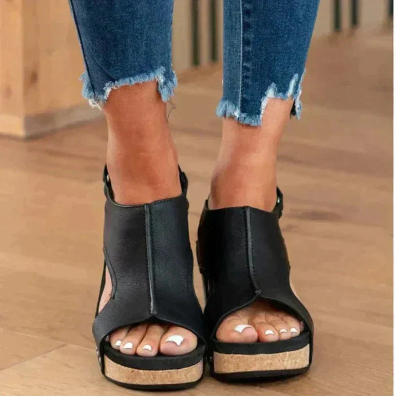 Inola - Orthopaedic Sandals