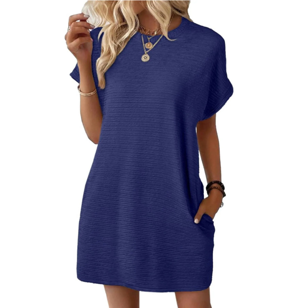 SVEA | Minimalistisches Sommerkleid mit Rundhalsausschnitt