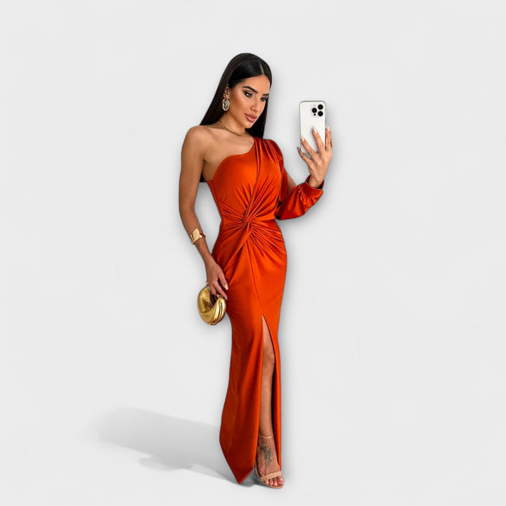 Julie - Elegant dress with sophistication