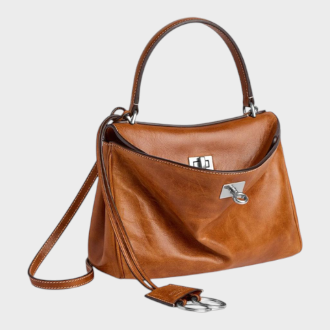 SVEA | Structured Leather Bag with Magnetic Flap