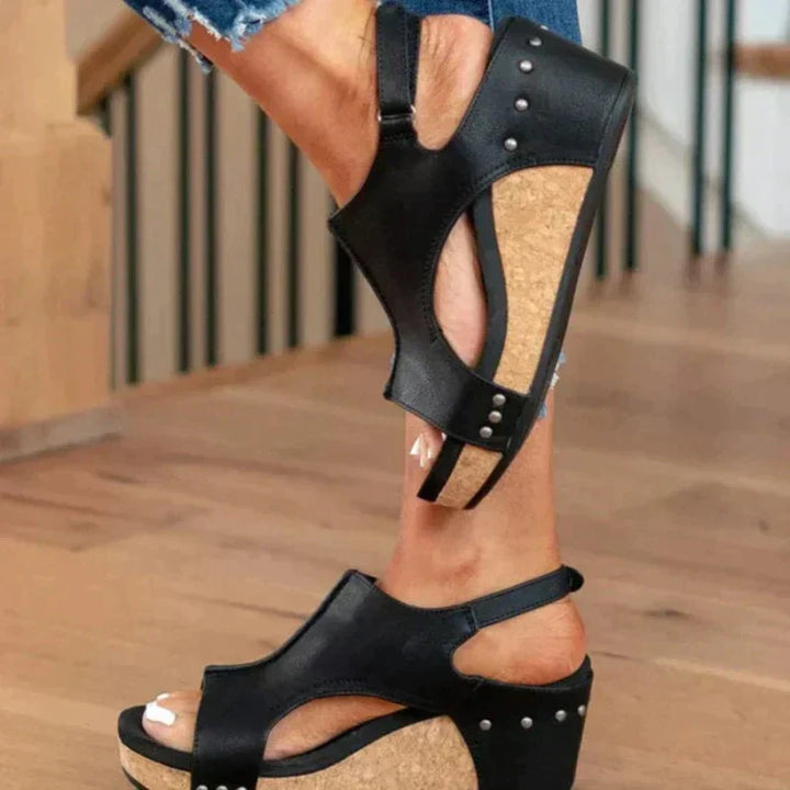 Inola - Orthopaedic Sandals