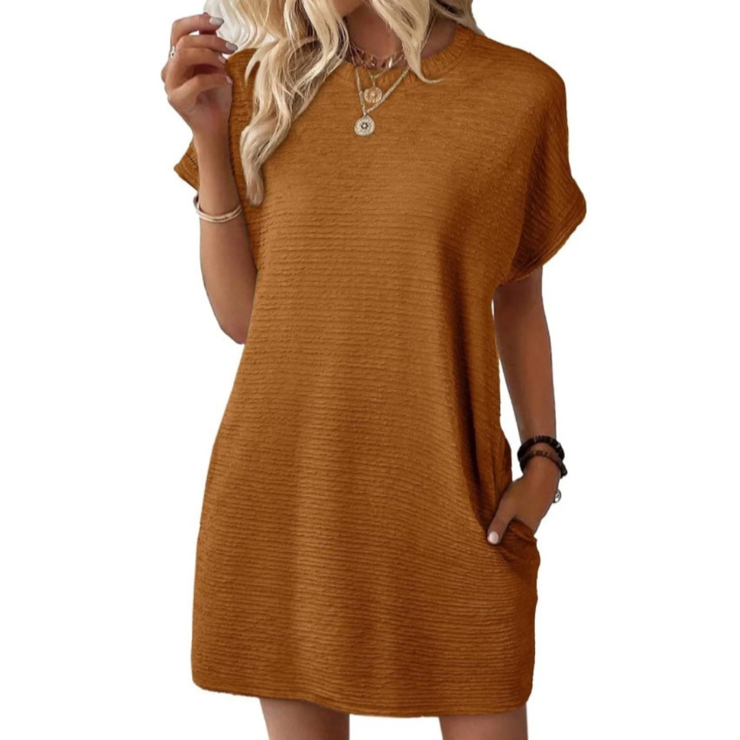 SVEA | Minimalistisches Sommerkleid mit Rundhalsausschnitt