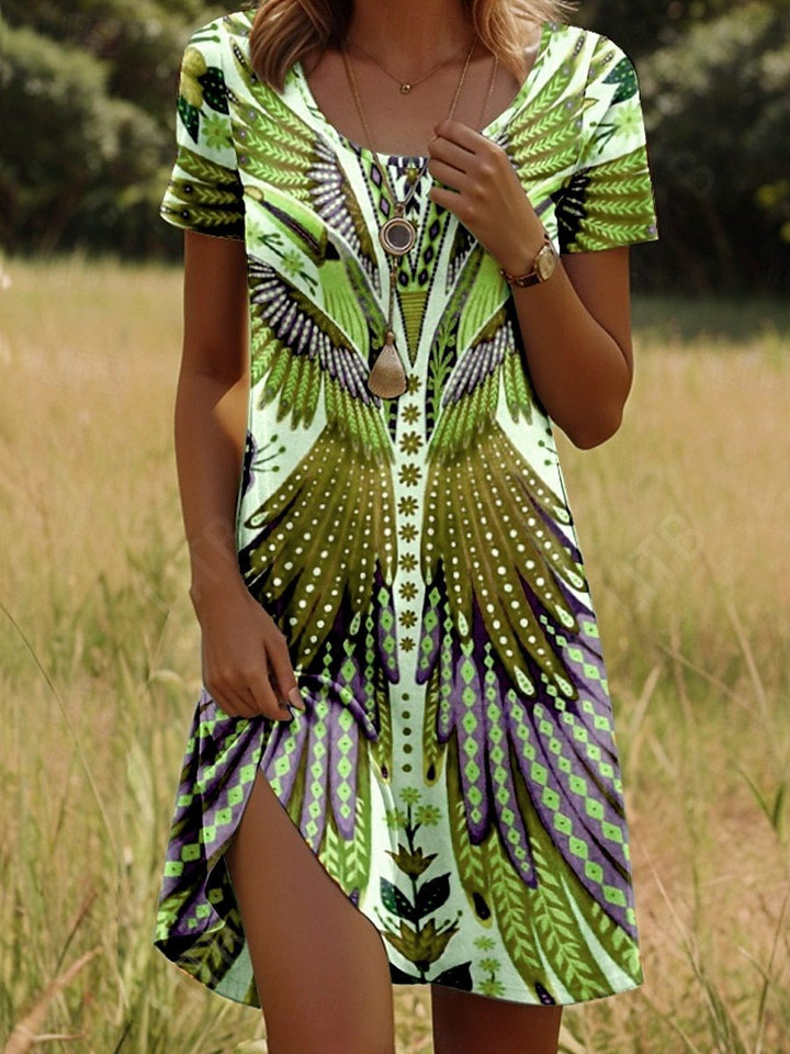 SVEA | Kleid mit Indisch-inspiriertem Print und Rundhalsausschnitt