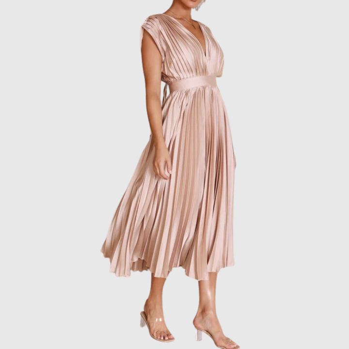 Isla – Elegant Pleated Maxi Dress