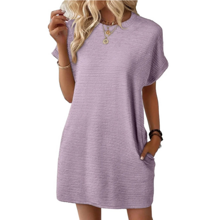 SVEA | Minimalistisches Sommerkleid mit Rundhalsausschnitt