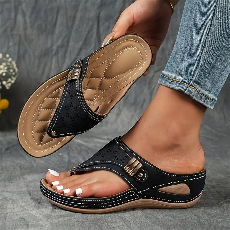 Élodie - Ladies' Toe Post Sandals