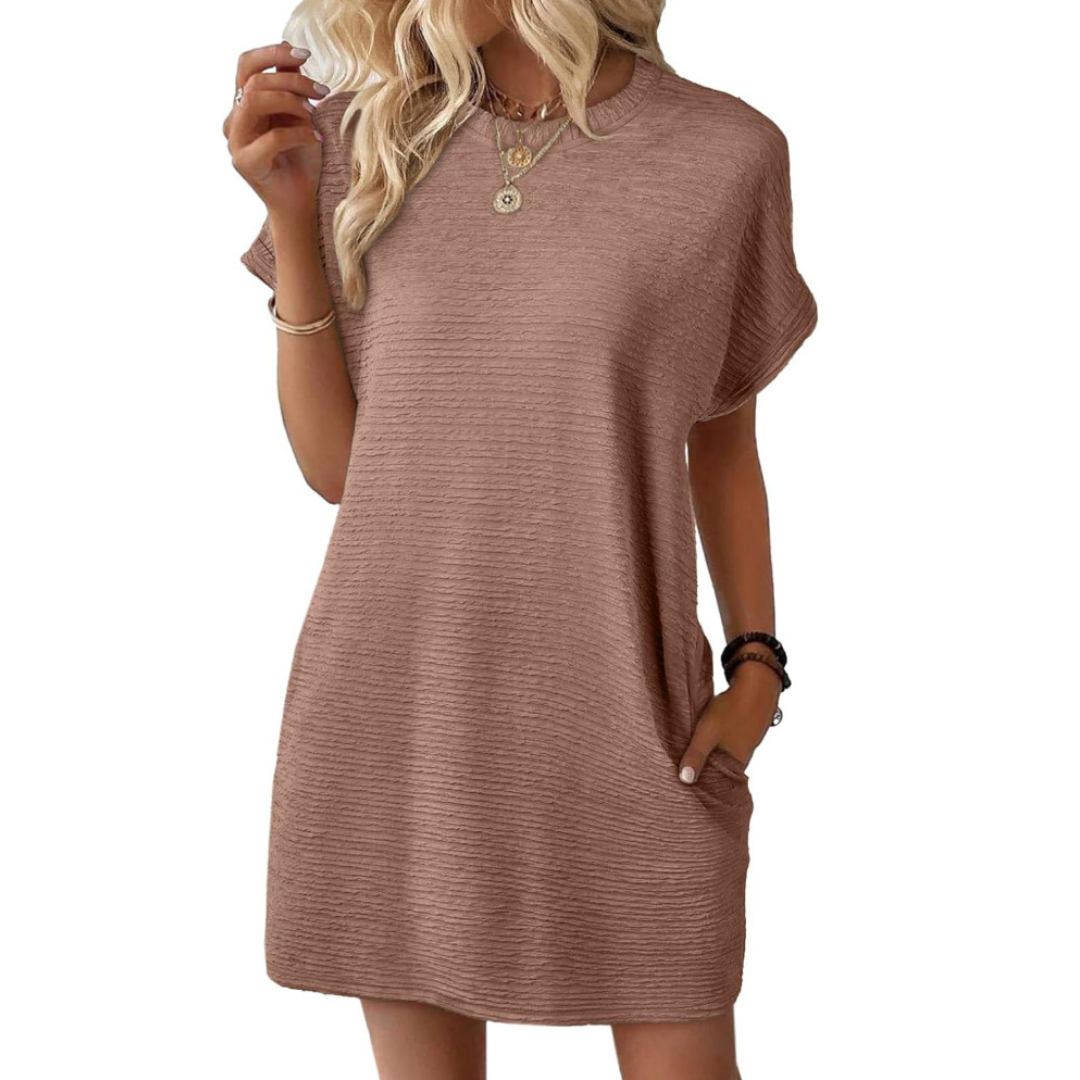SVEA | Minimalistisches Sommerkleid mit Rundhalsausschnitt