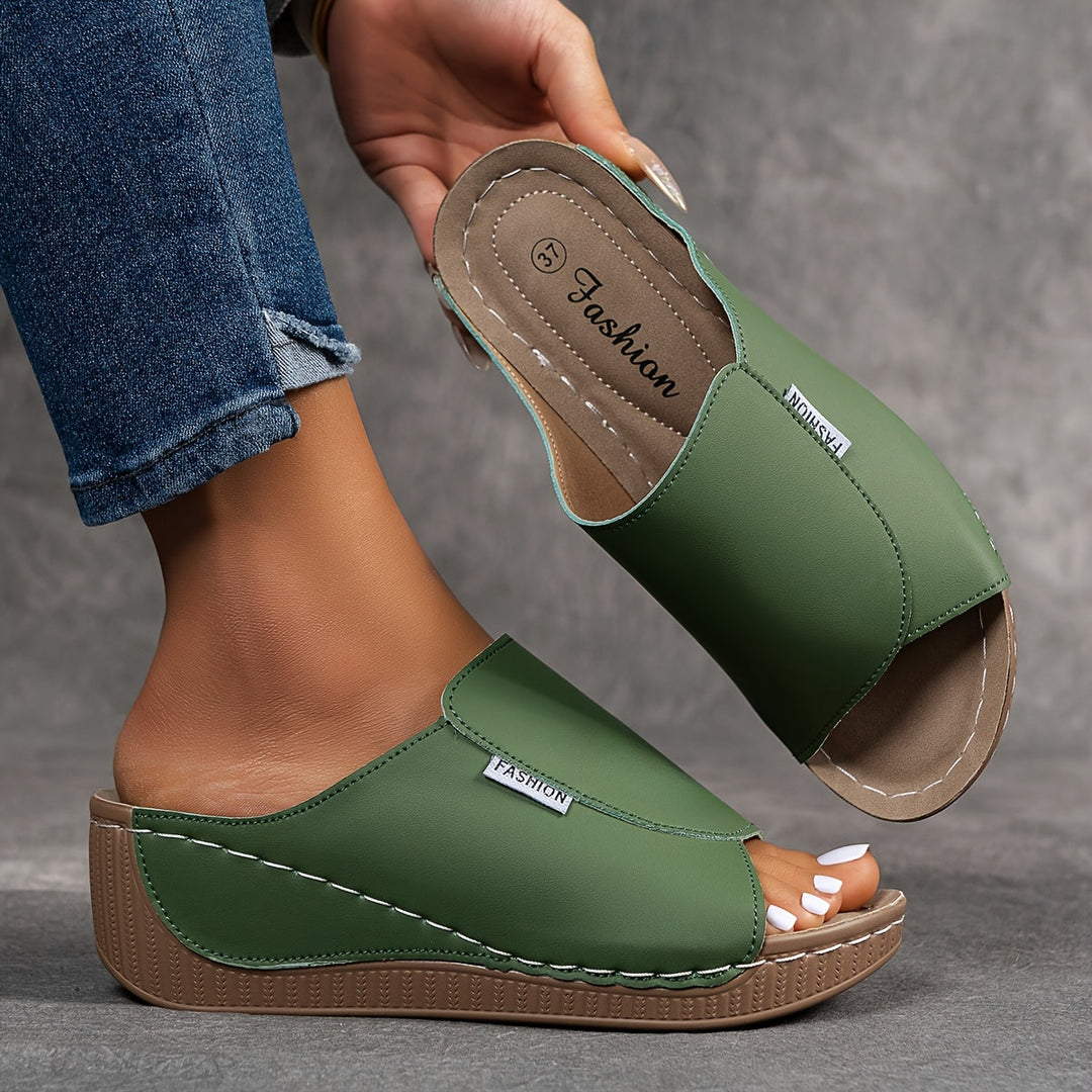 Indy – Comfort Slide Sandal with Arch Support