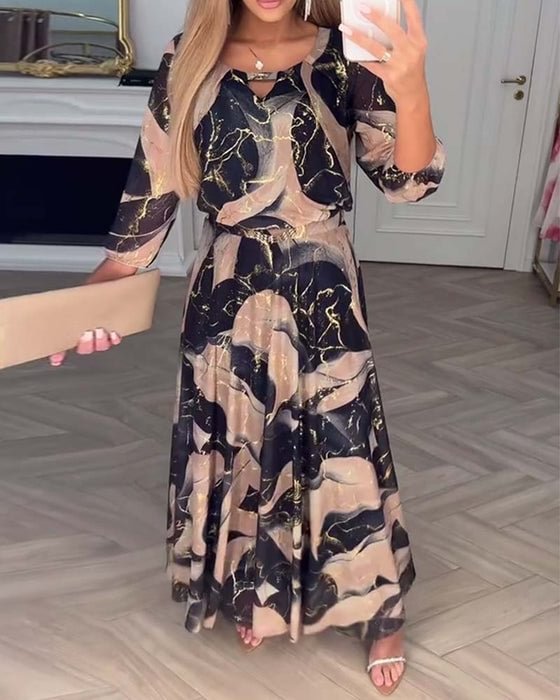 SVEA | Elegantes Kleid mit Print & Dreiviertelärmeln