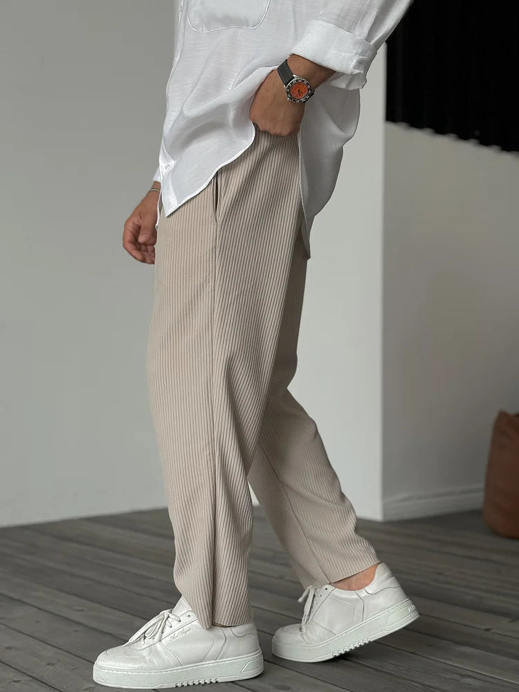 SVEA | Herren Relax Fit Plissee Hose – Eleganter und Bequemer Alltags- und Business-Look