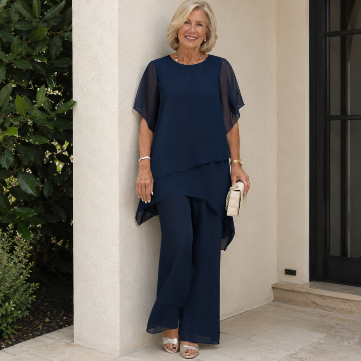 SVEA | Schickes Oberteil und Hose Set
