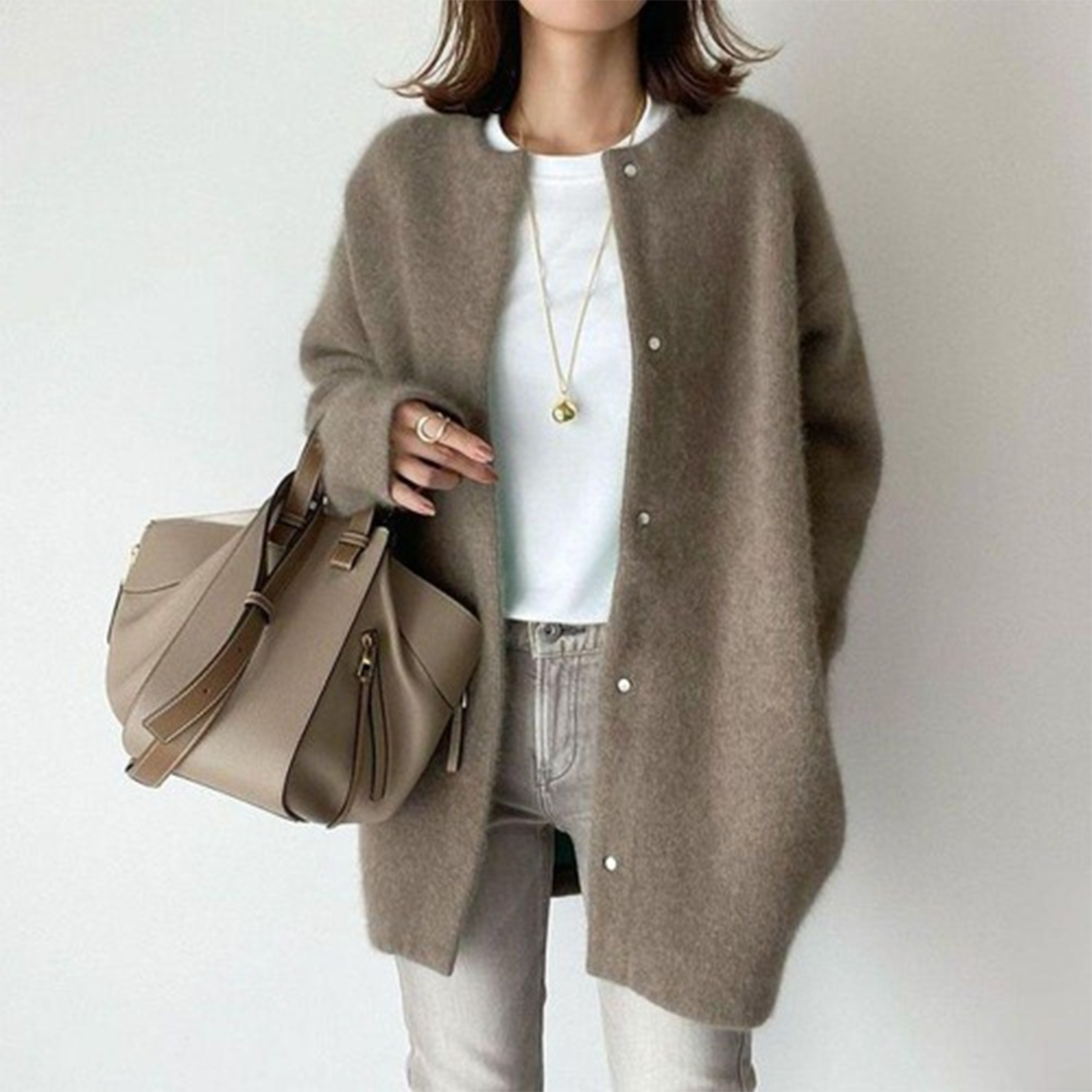 SVEA | Silvia Warme und Elegante Strickjacke