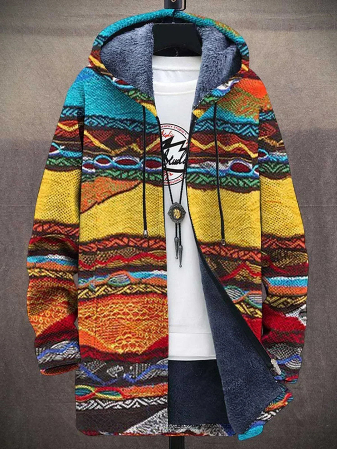 SVEA | Elouera Luxuriöser Cardigan mit Künstlerischer Inspiration