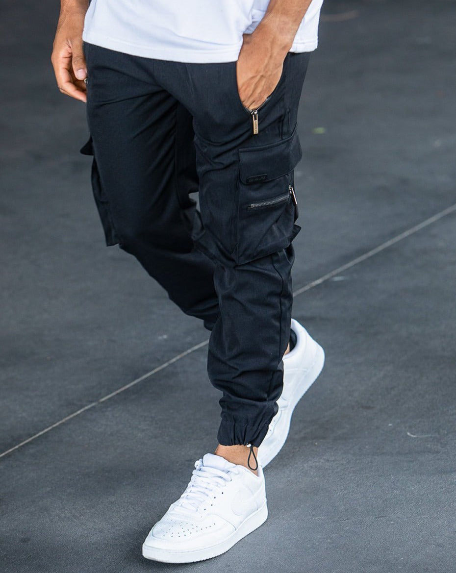 SVEA | Schwarze Cargo-Hose (1 kaufen, 1 GRATIS dazu)