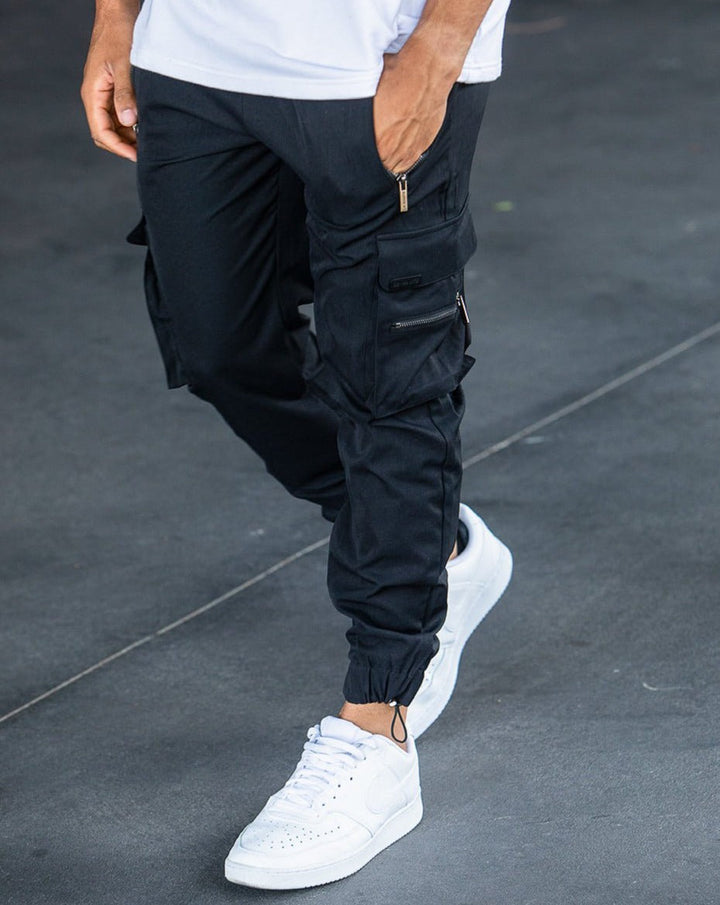 SVEA | Schwarze Cargo-Hose (1 kaufen, 1 GRATIS dazu)