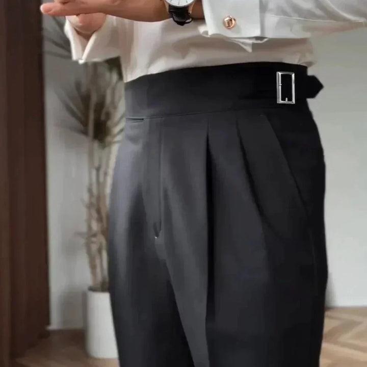 SVEA | Klassische Hose Mit Hoher Taille Und Schnallenverschluss Für Herren