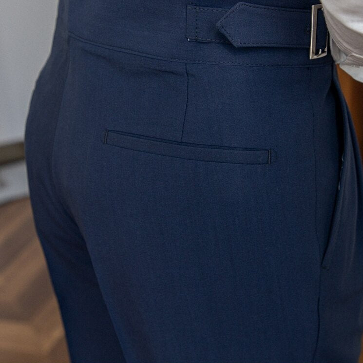 SVEA | Klassische Hose Mit Hoher Taille Und Schnallenverschluss Für Herren