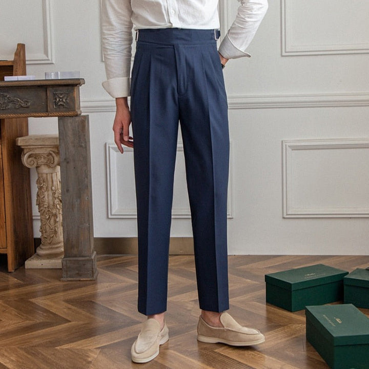 SVEA | Klassische Hose Mit Hoher Taille Und Schnallenverschluss Für Herren