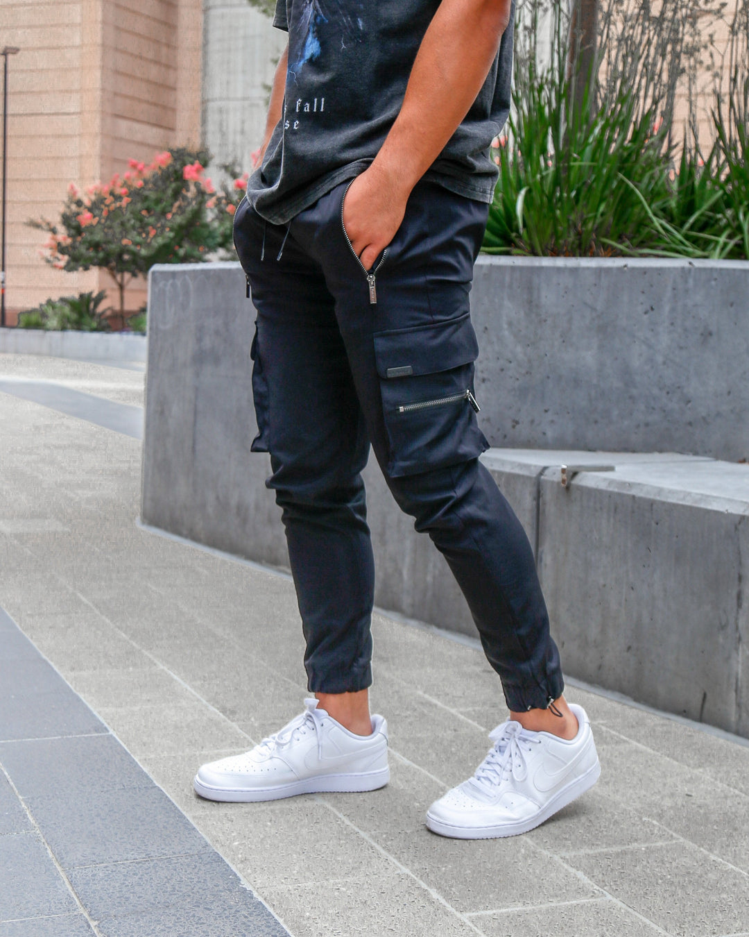 SVEA | Schwarze Cargo-Hose (1 kaufen, 1 GRATIS dazu)