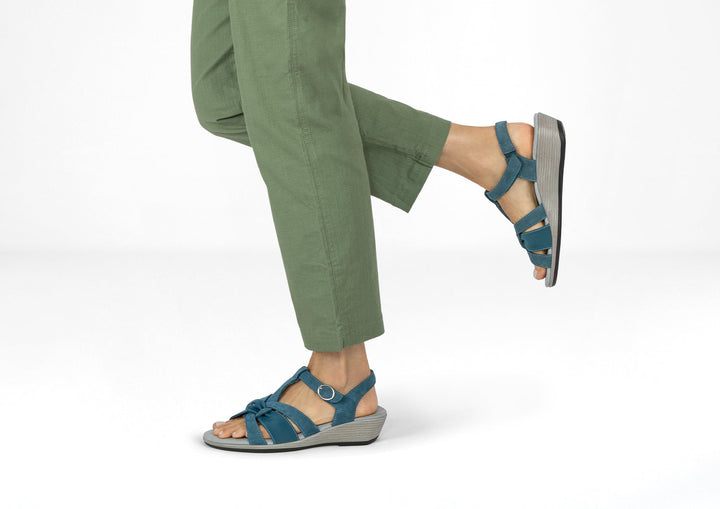 Hope – Fresh Energy in Stylish Blue