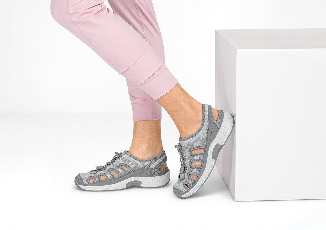 Tessa - The sporty comfort sandal for active summer days