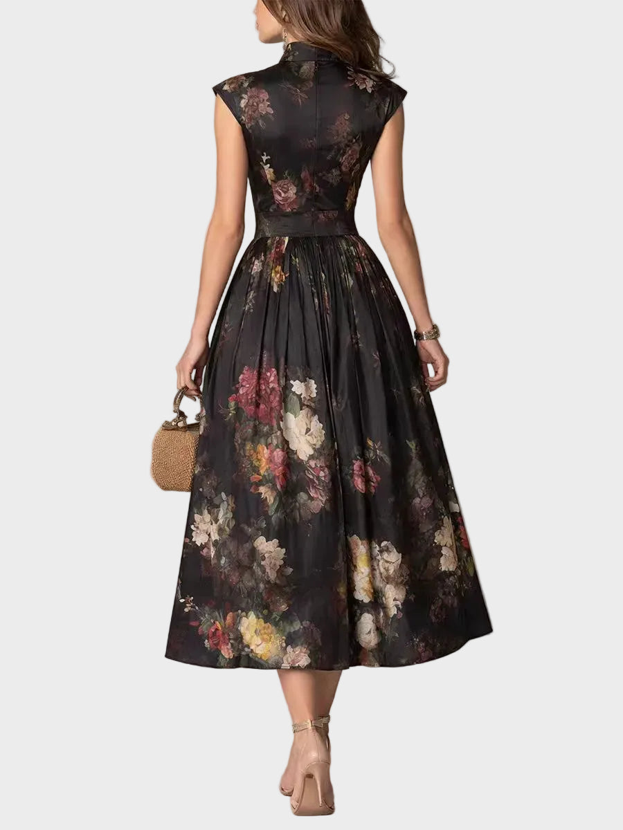 Elsa - Midi Dress with Pleats in Floral Pattern