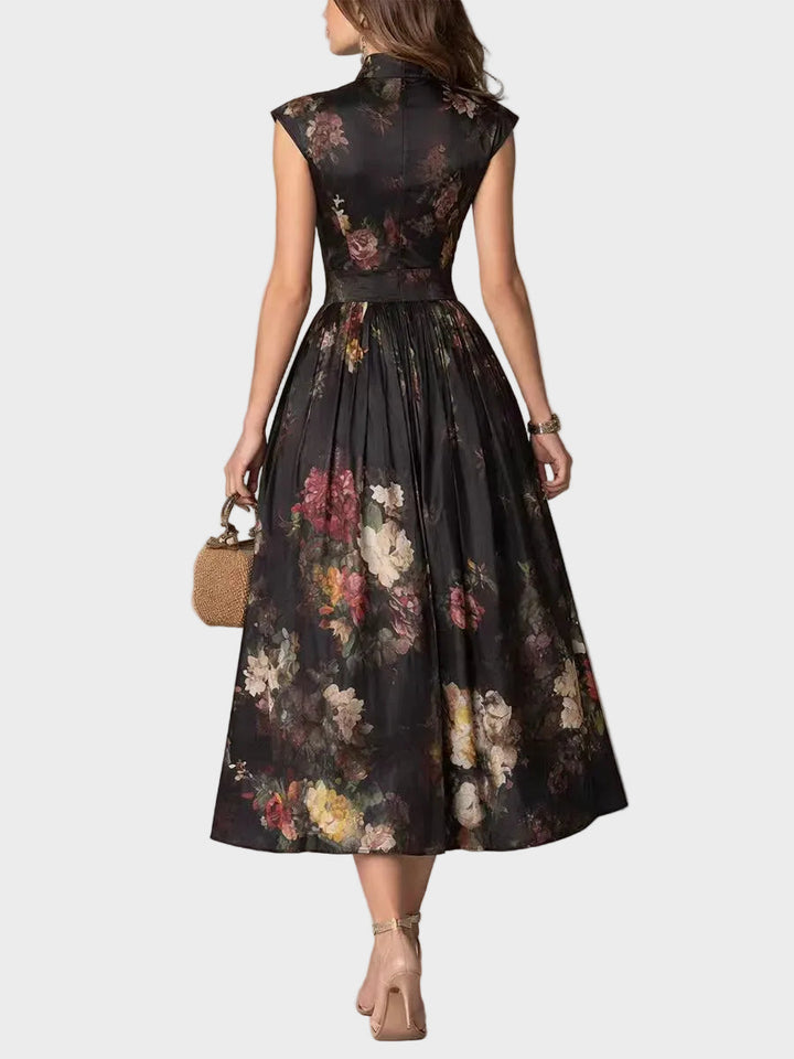 Elsa - Midi Dress with Pleats in Floral Pattern