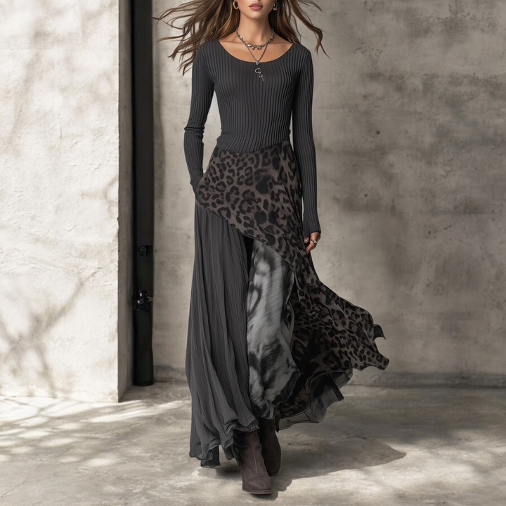 SVEA | Langes Kleid mit Leopardenmuster-Akzenten