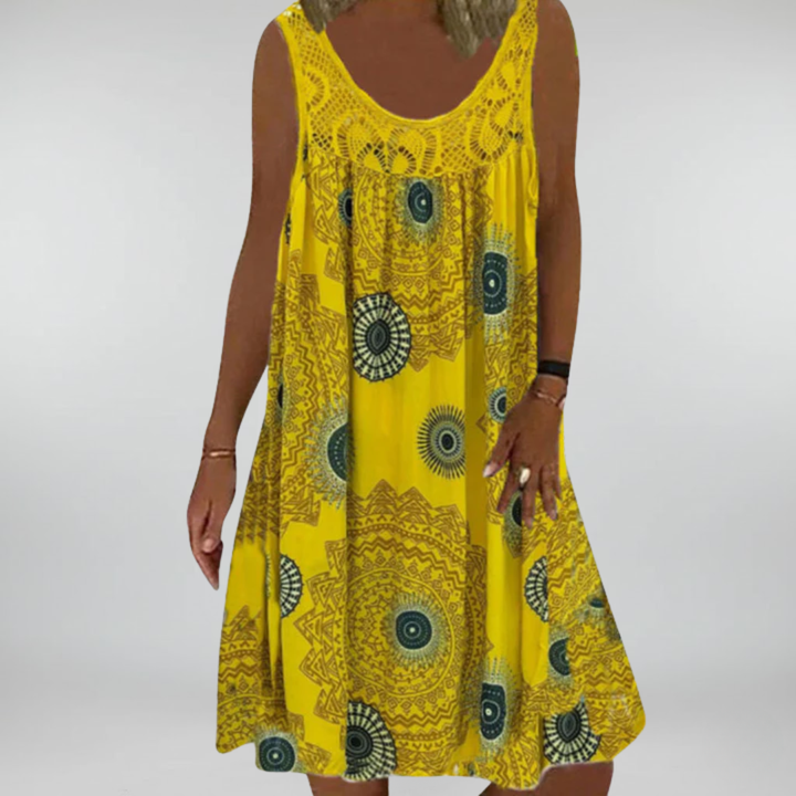 SVEA | Sommerliches Ärmelloses Kleid mit Print und Spitzendetails für Damen