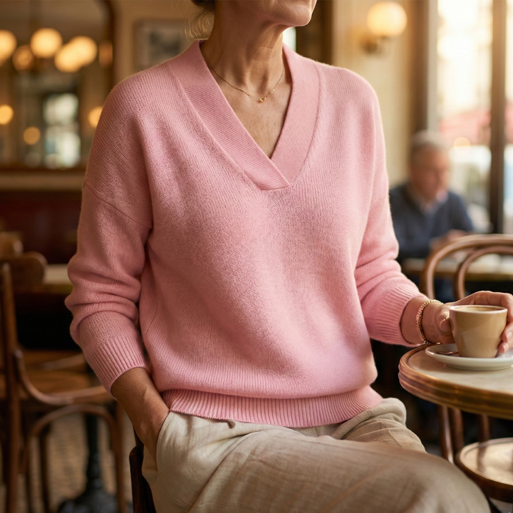 Faye | Soft V-Neck Sweater in Relaxed Fit