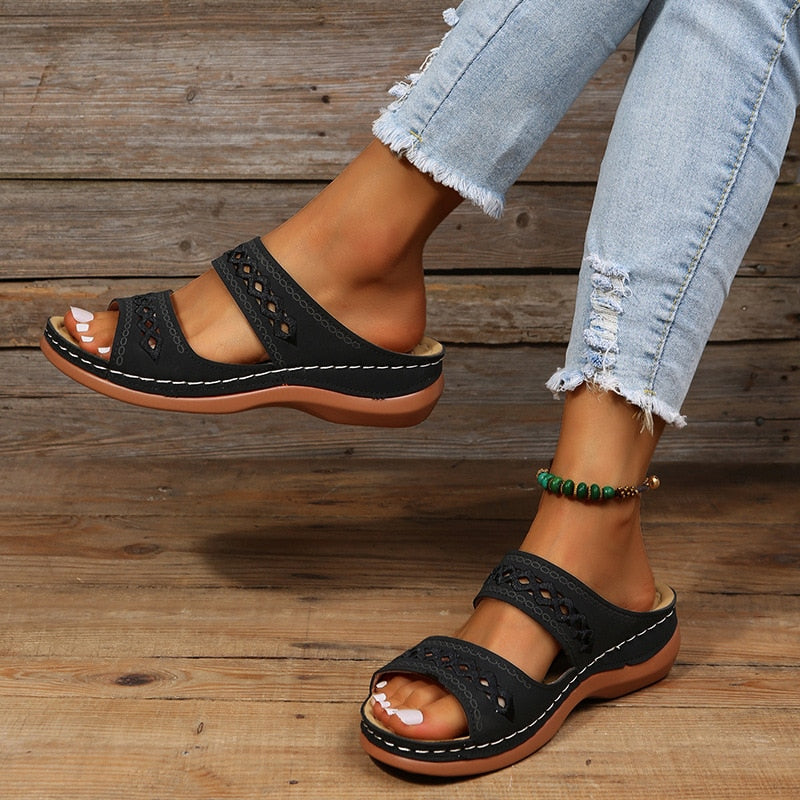 Monta - Padded Orthopaedic Sandals