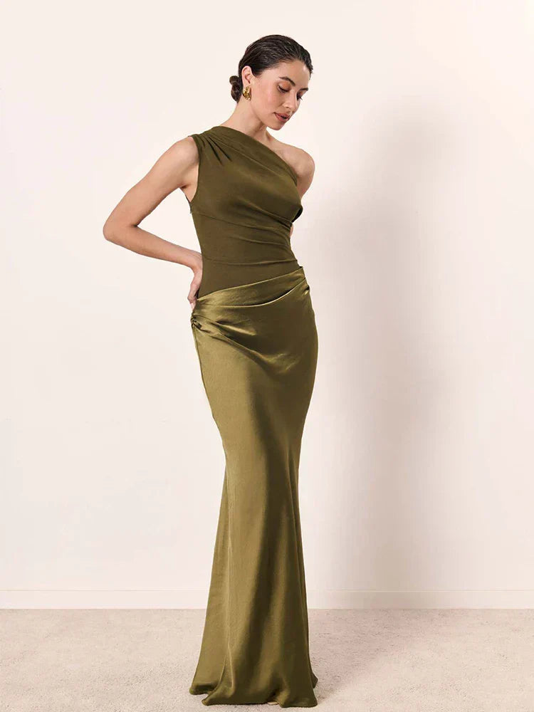 SVEA | Ein Schulter Satin Maxikleid
