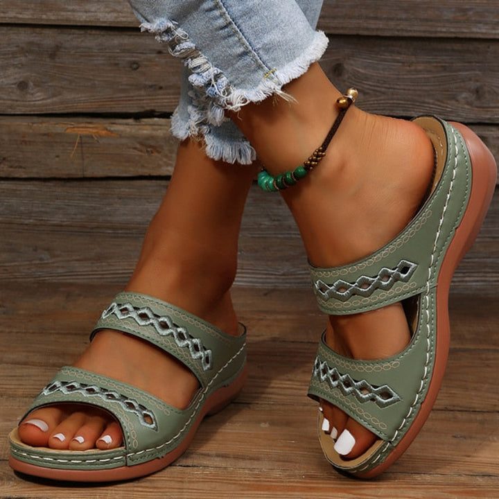 Monta - Padded Orthopaedic Sandals