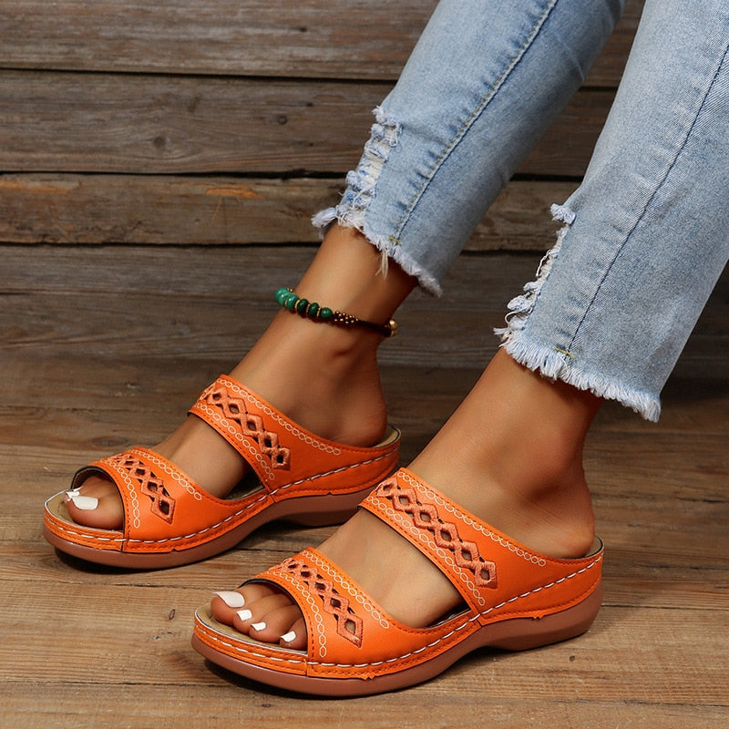 Monta - Padded Orthopaedic Sandals